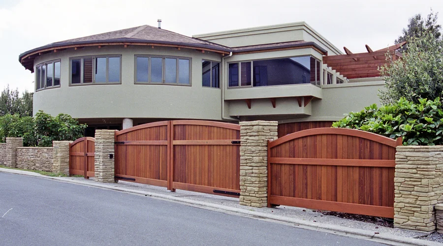 Emmet Gate finished timber gate photo