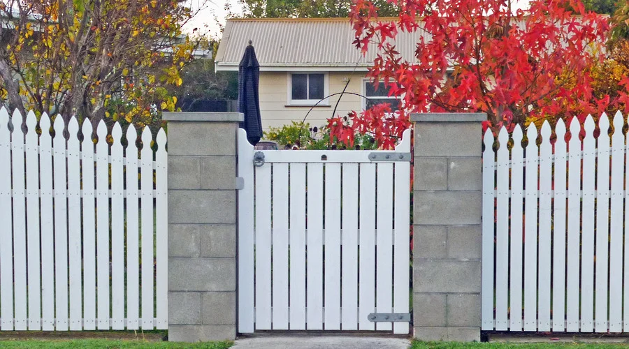 Mackay Gate finished timber gate photo