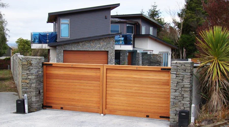 Marree Gate finished timber gate photo