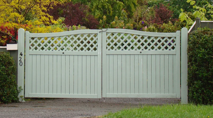 South Gate finished timber gate photo